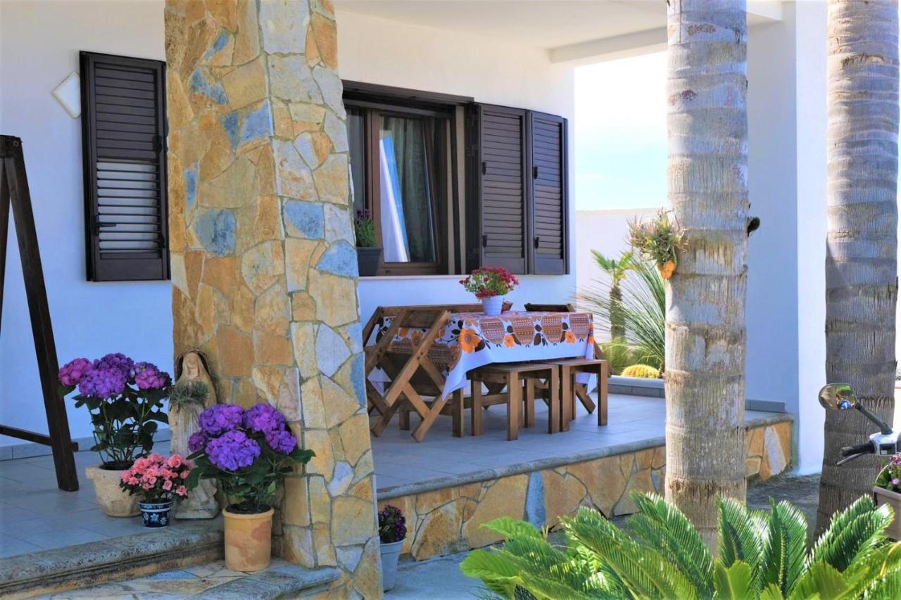 Отель Da Casa Tiziana Порто-Чезарео Экстерьер фото